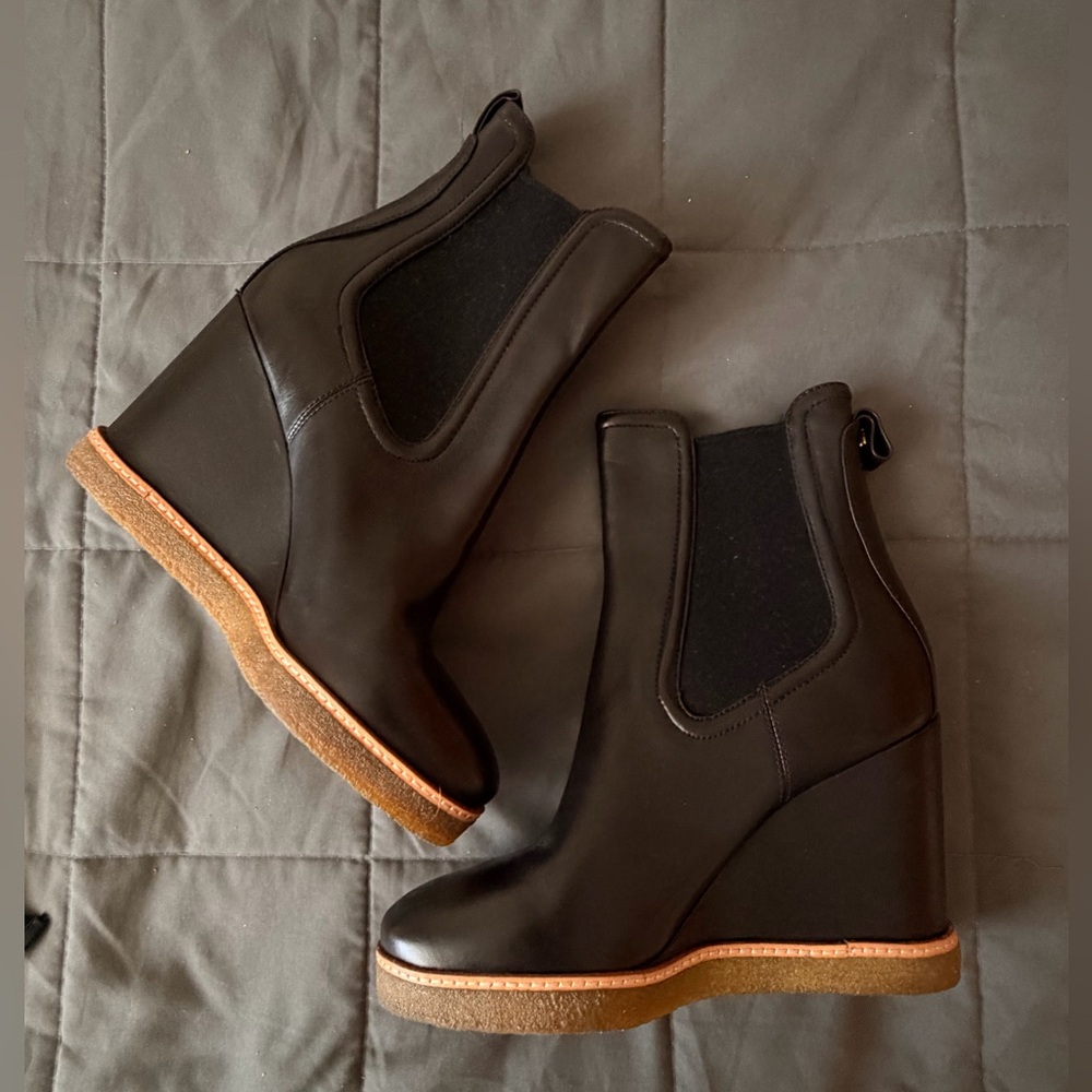 🖤 Veronica Beard - Aari-2 Wedge Chelsea Boots 🖤